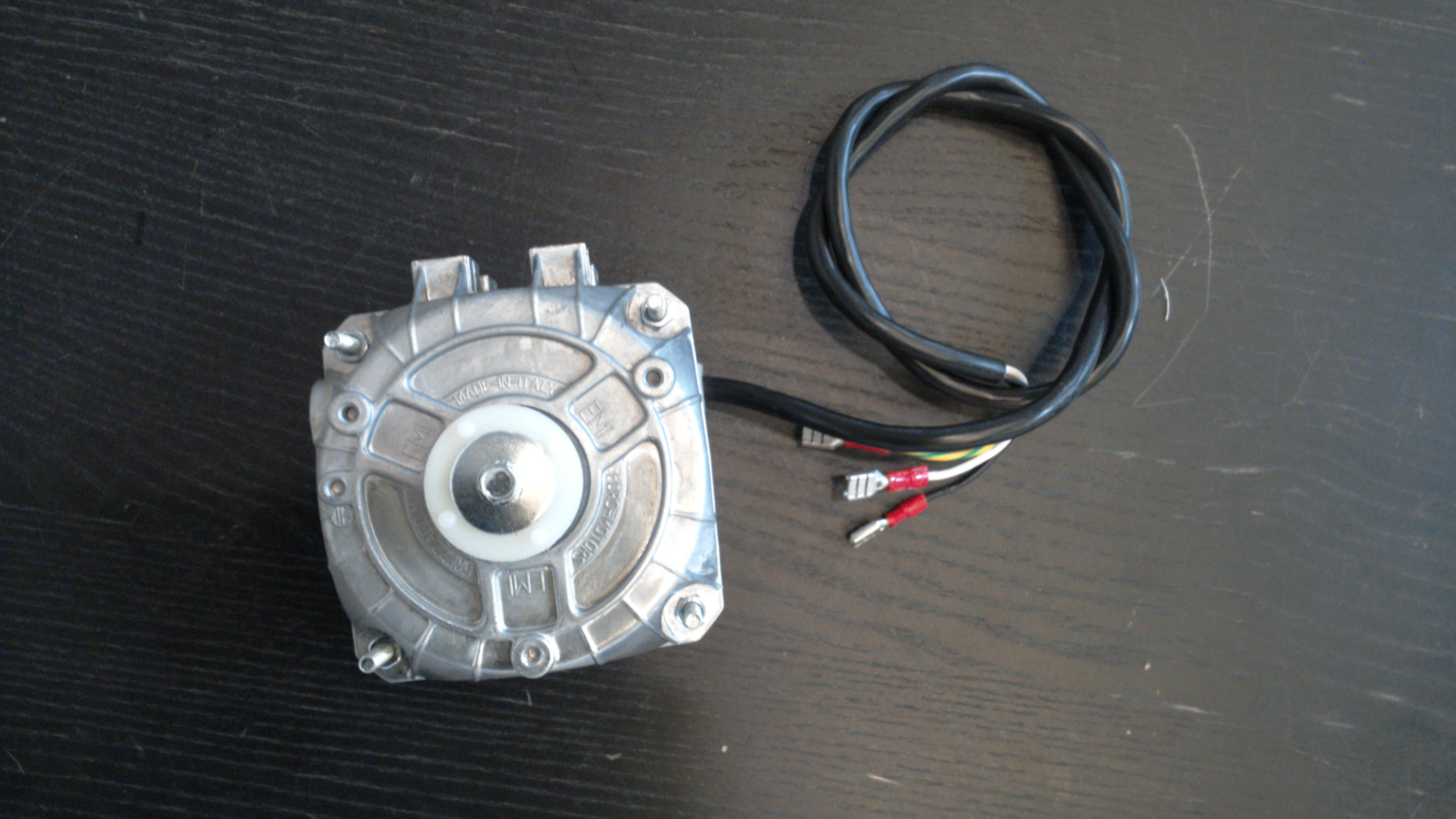 82UL-3025 preview 3