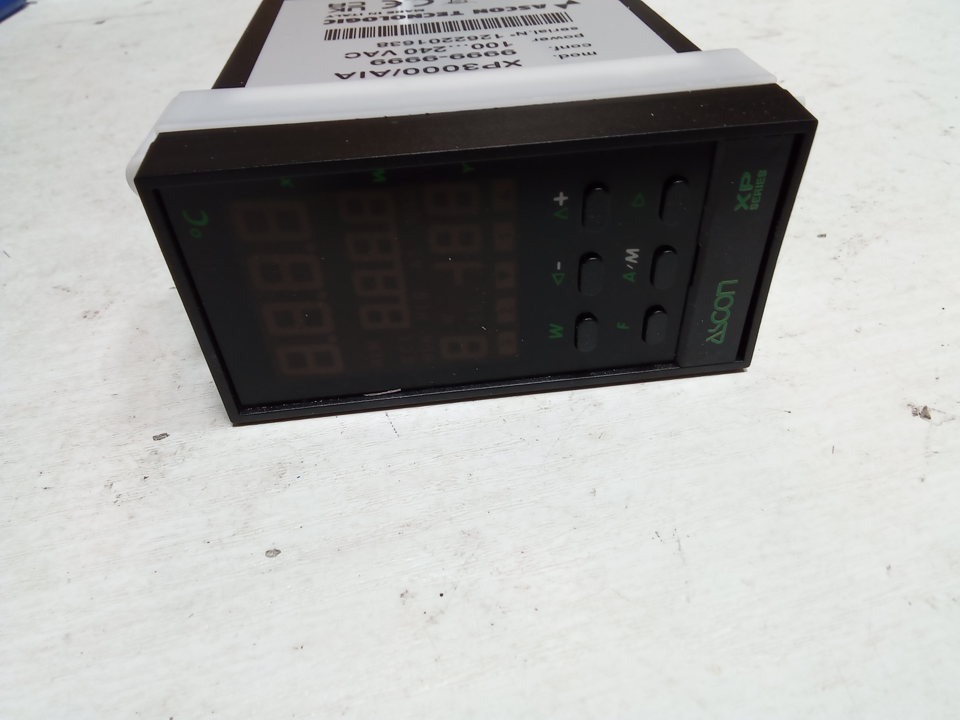 XP3000/AIA/9999-9999