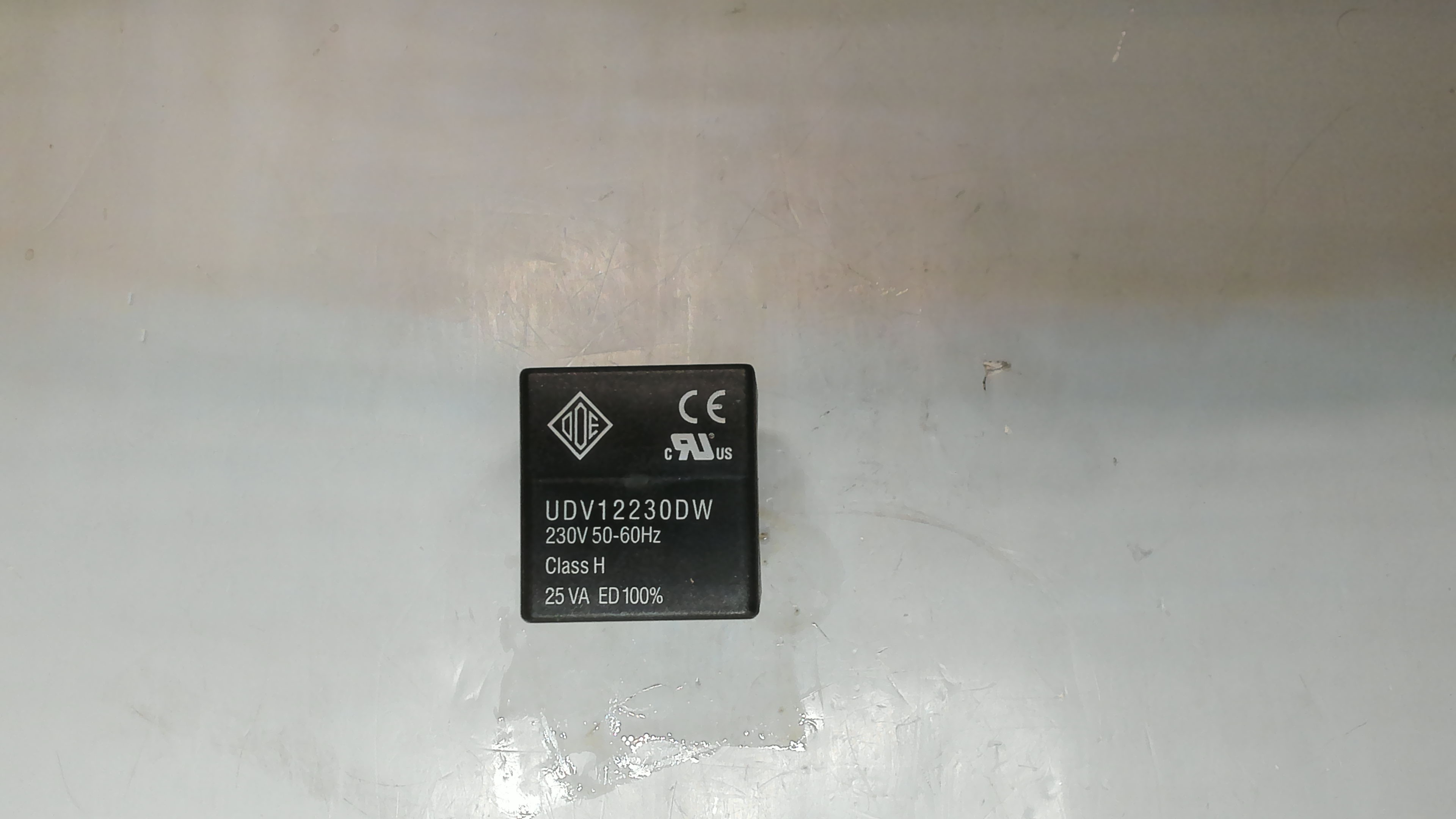 UDV12230DW preview 2