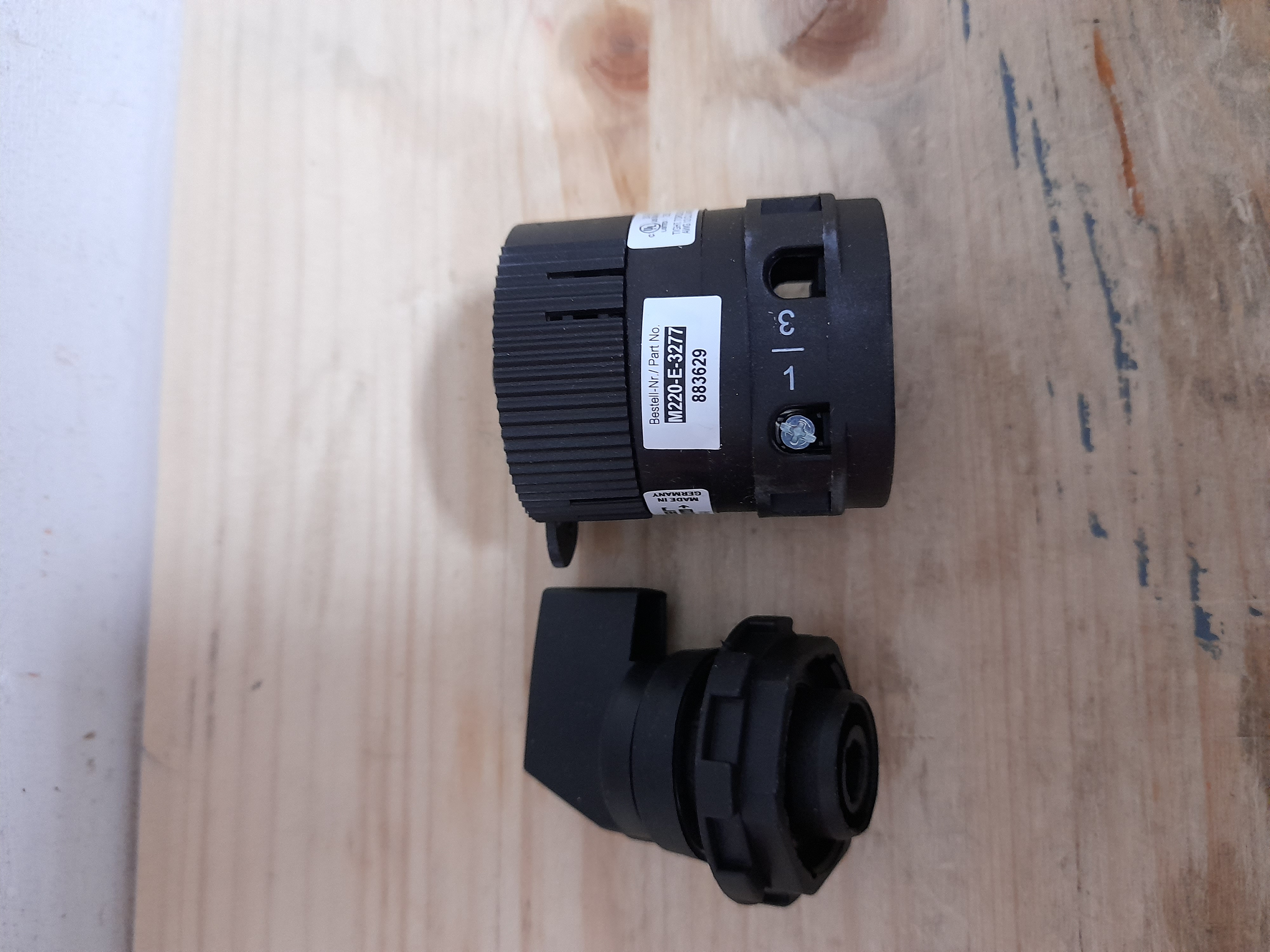 M220-E-3277 preview 2