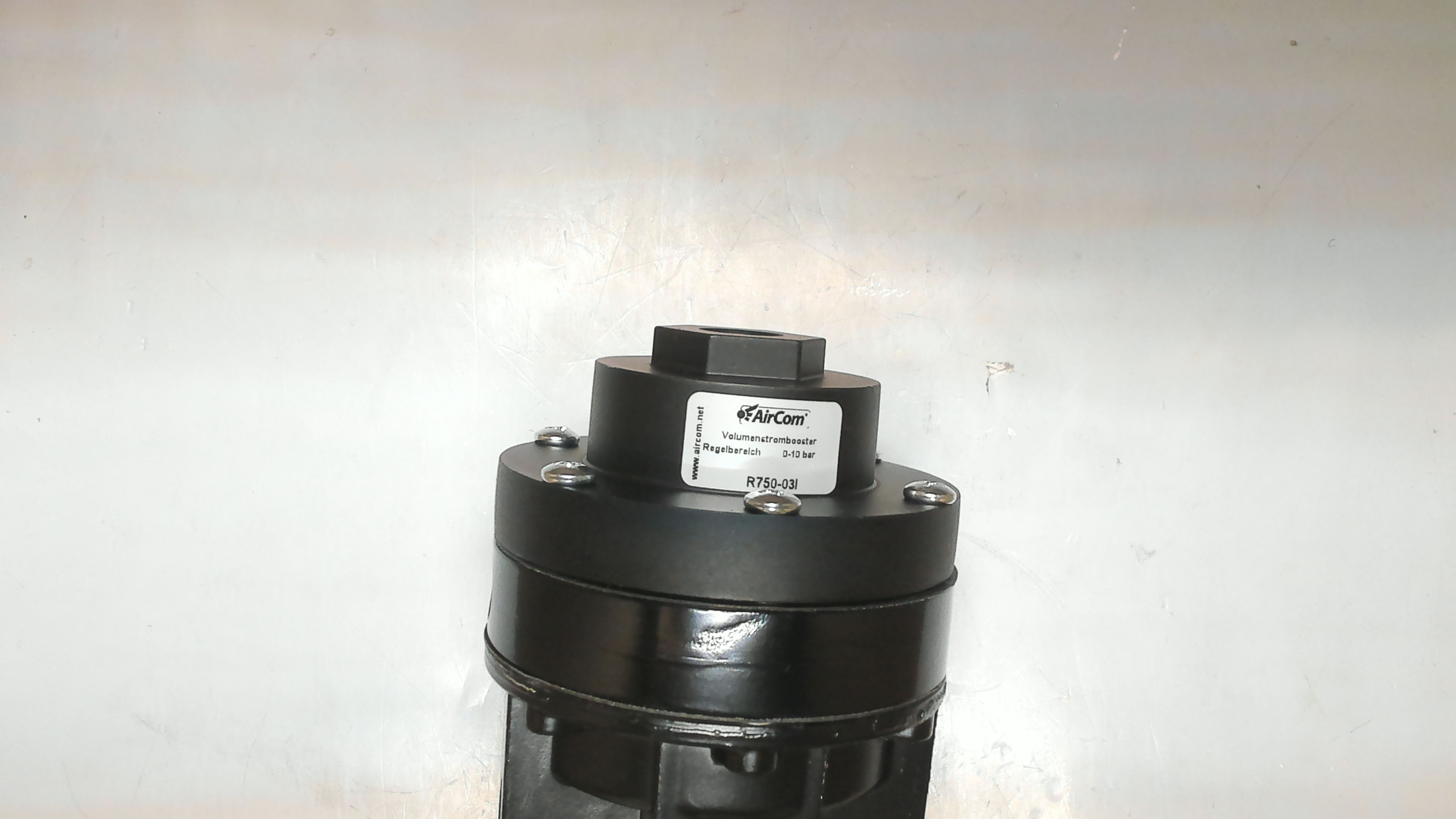 R750-03I