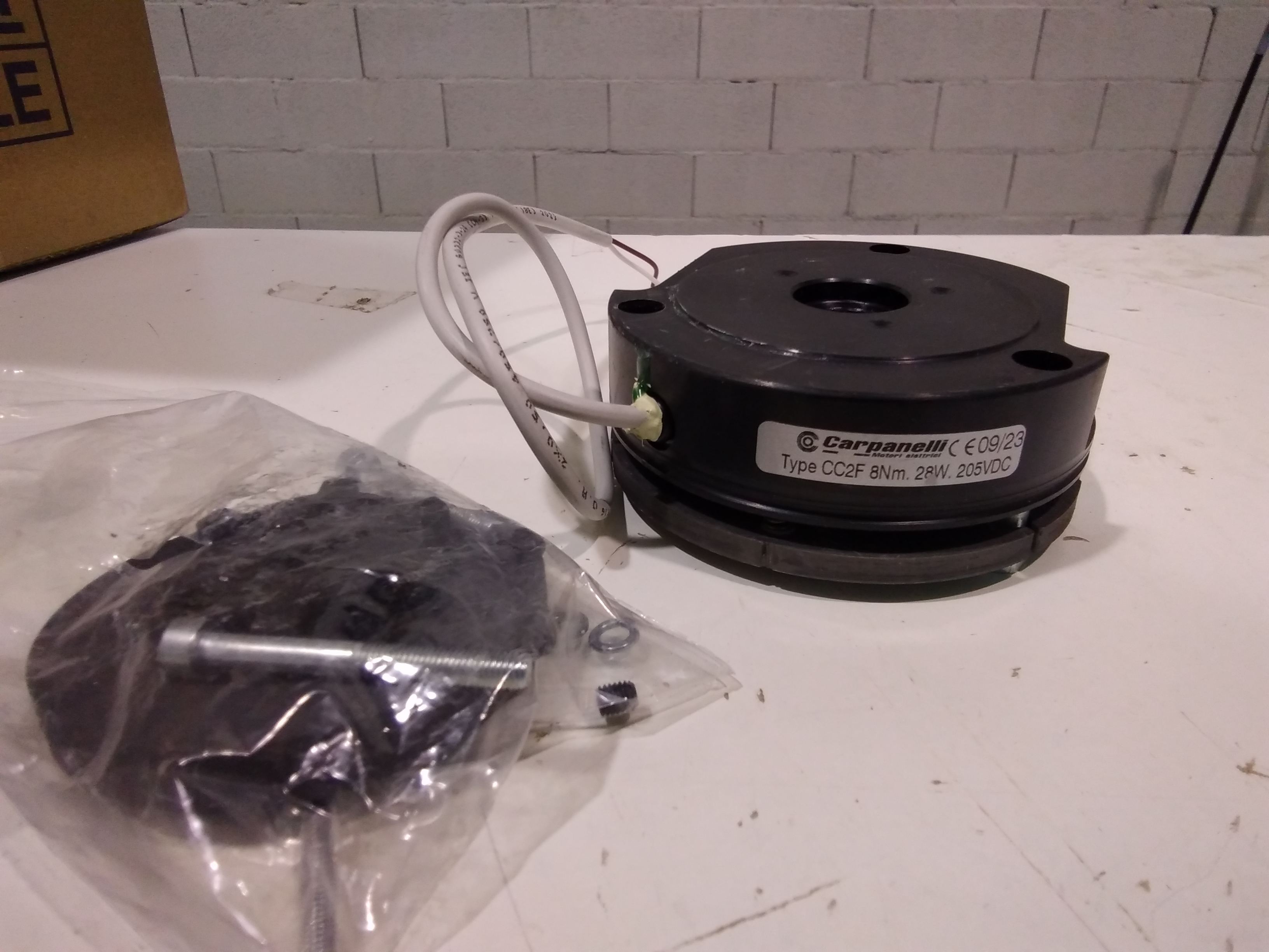 M80 CC2 205V / PN: F3S0015205000