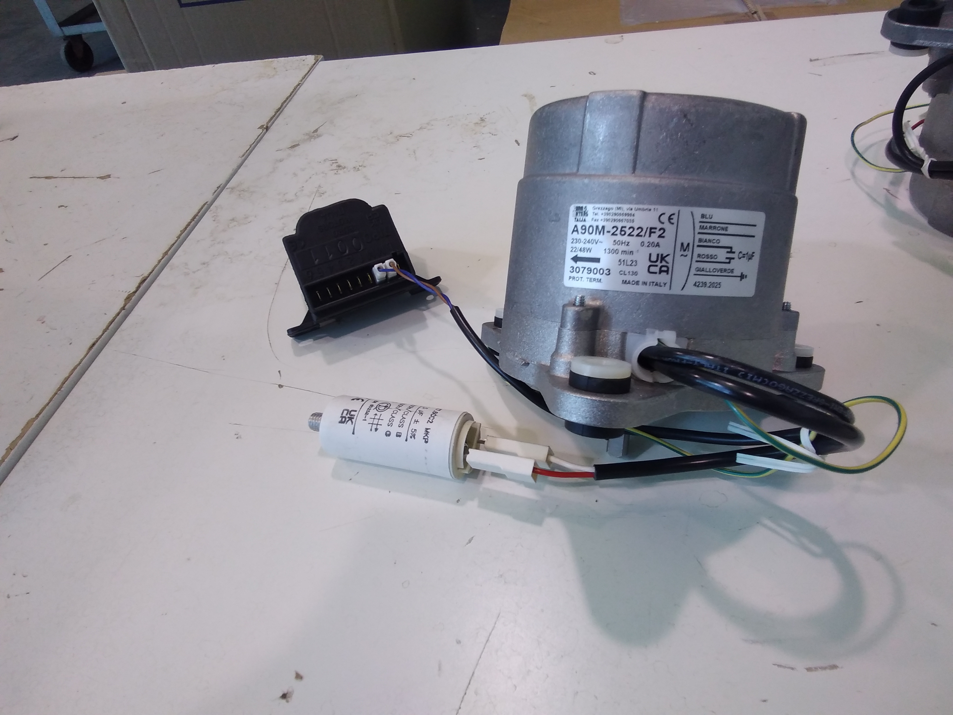 A90M-2522/F2 preview 2