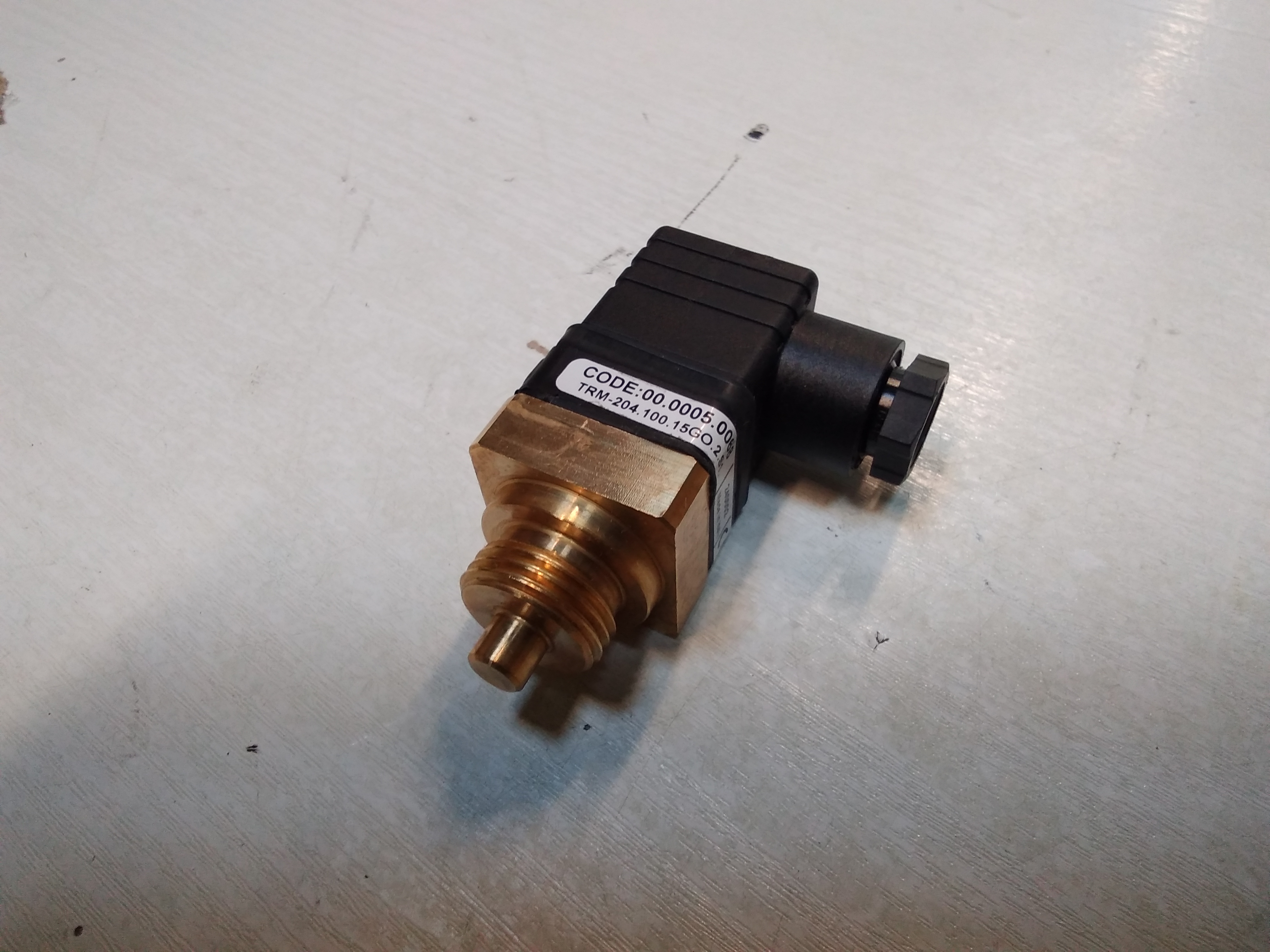 TRM-204.040.15GO.2.S1.IP65