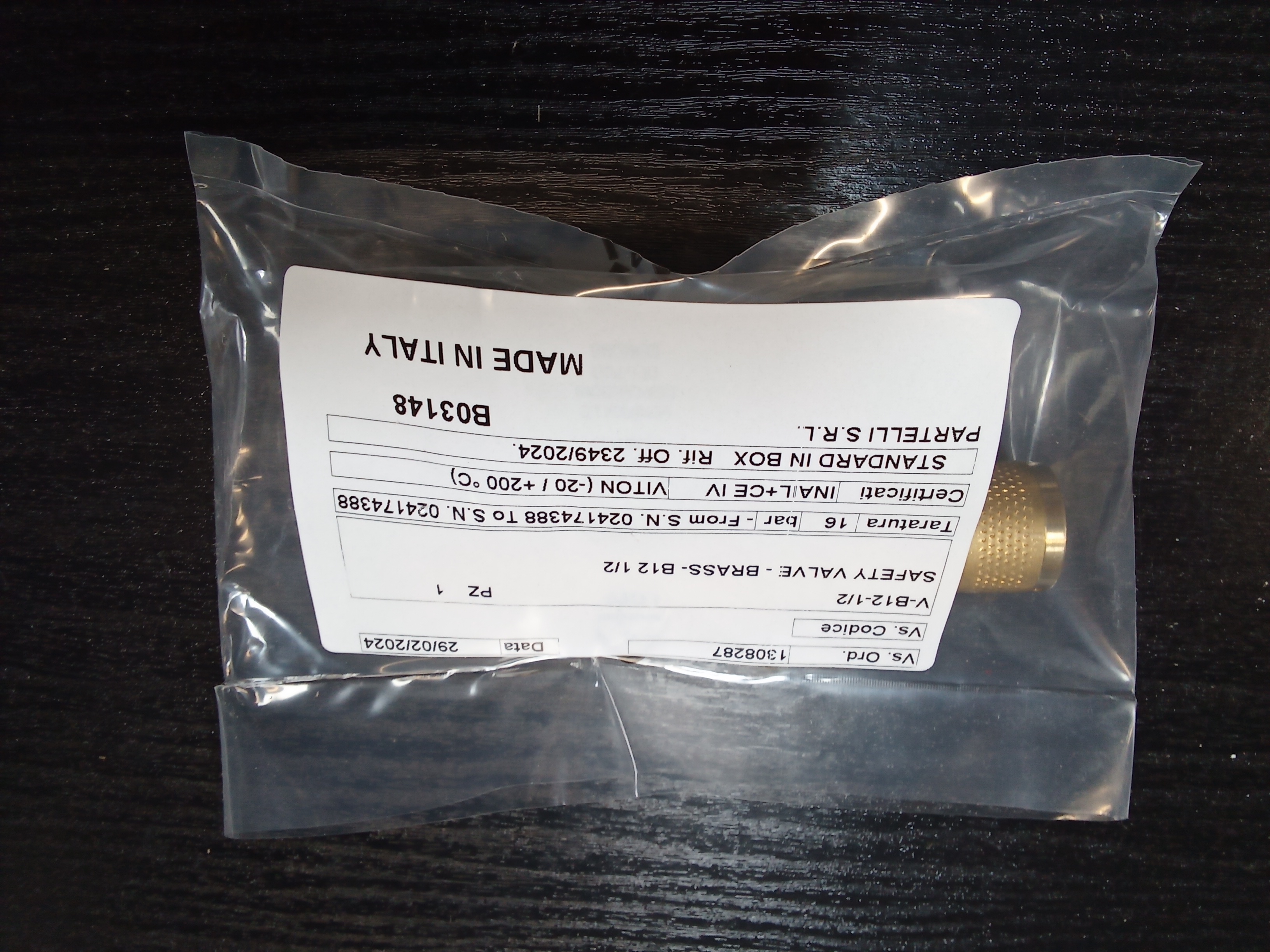 Type: B12 16 bar preview 3
