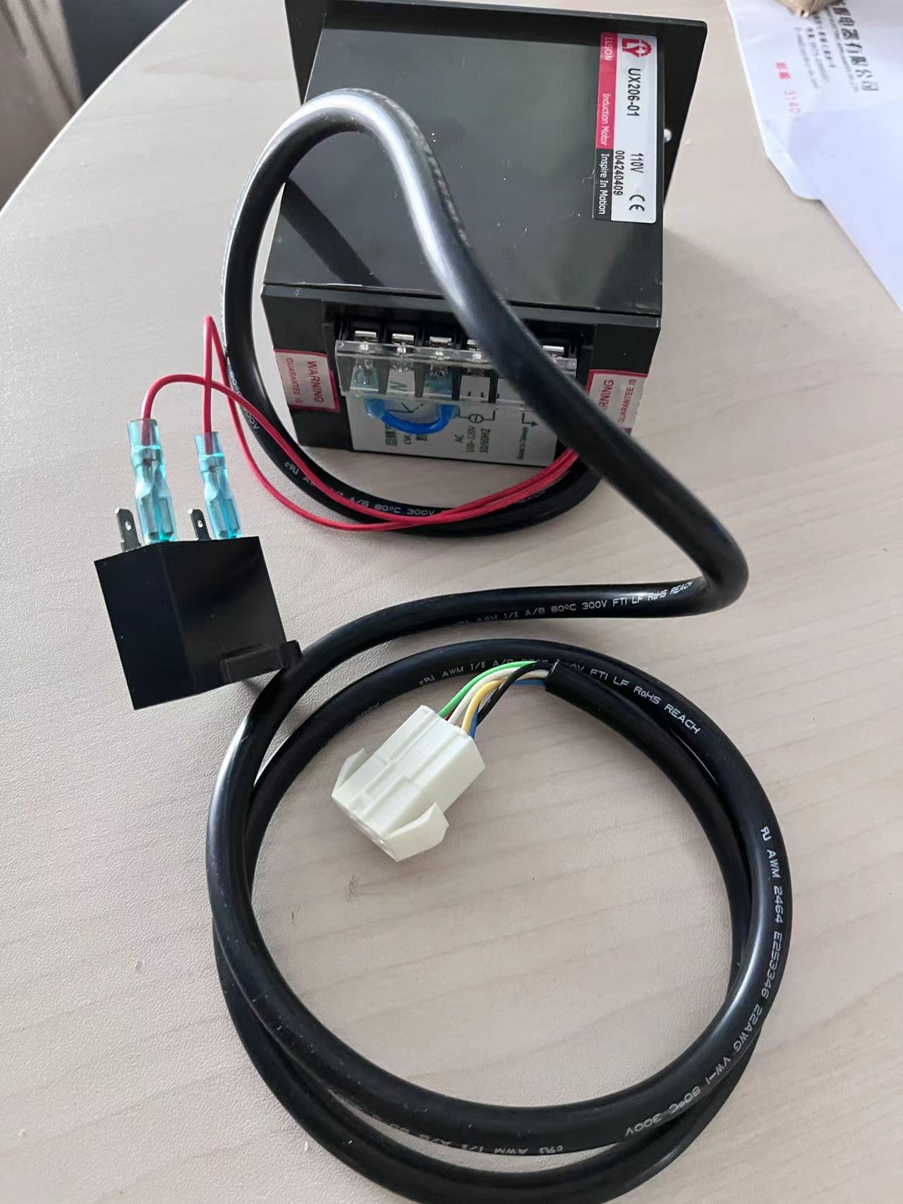 UX206-01