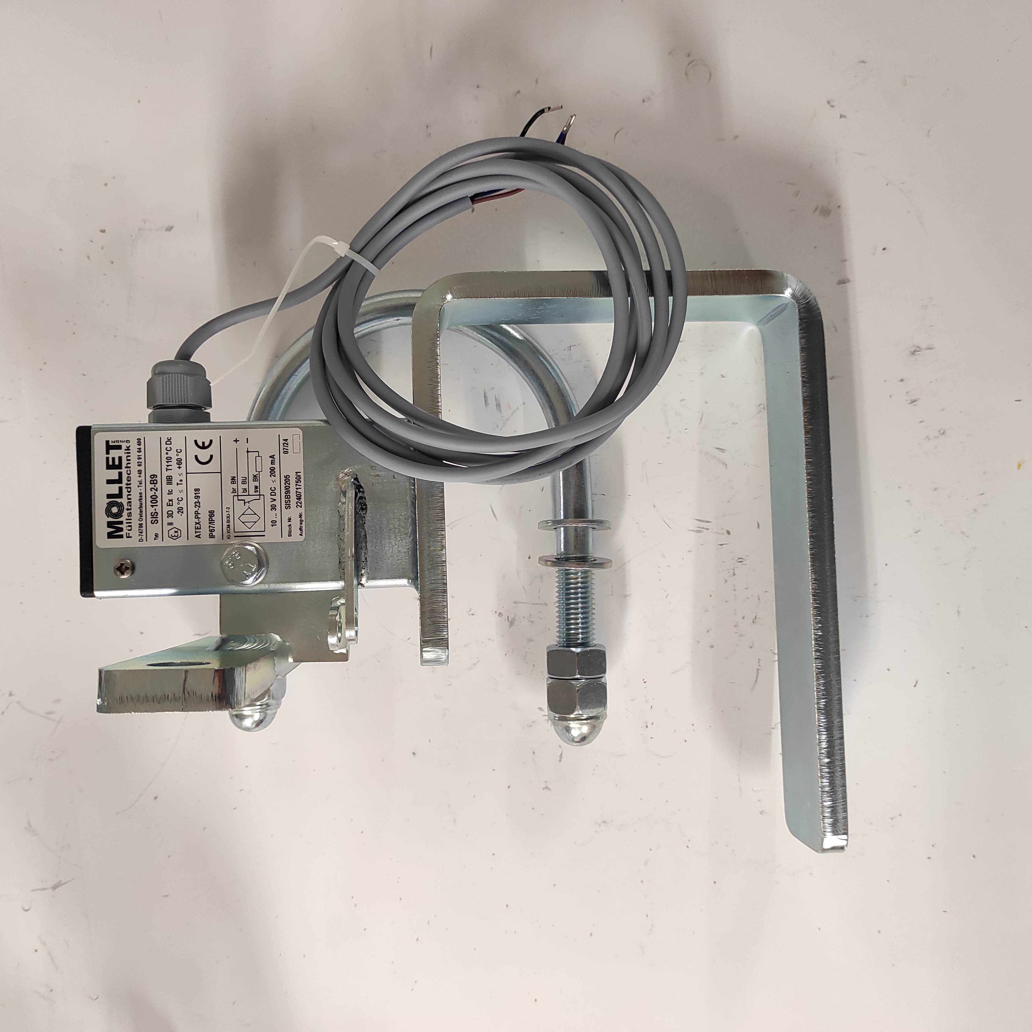 SIS-100-2-B9