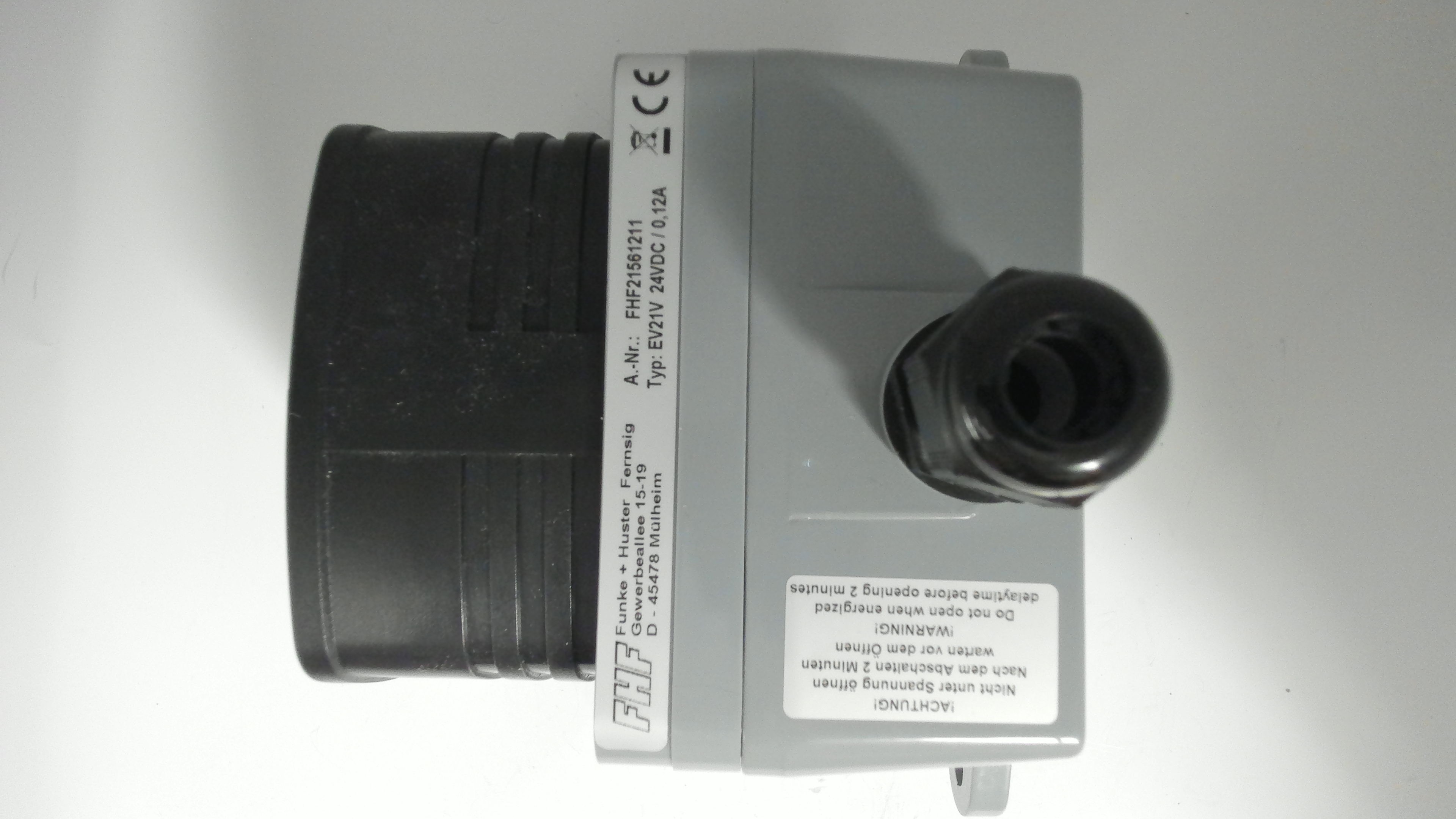 FHF21561211