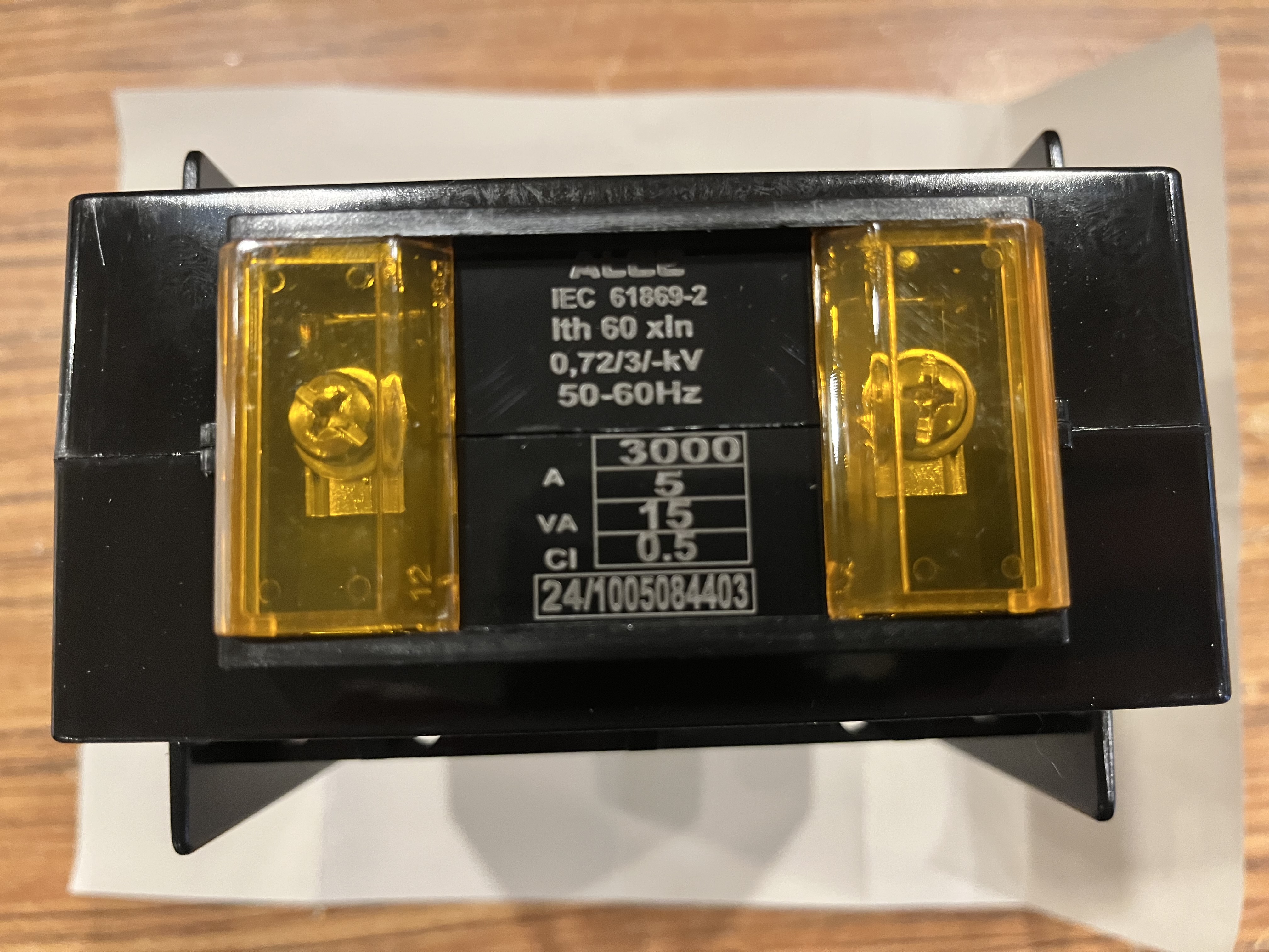 ADS100-3000/5 CL 0,5 15Va