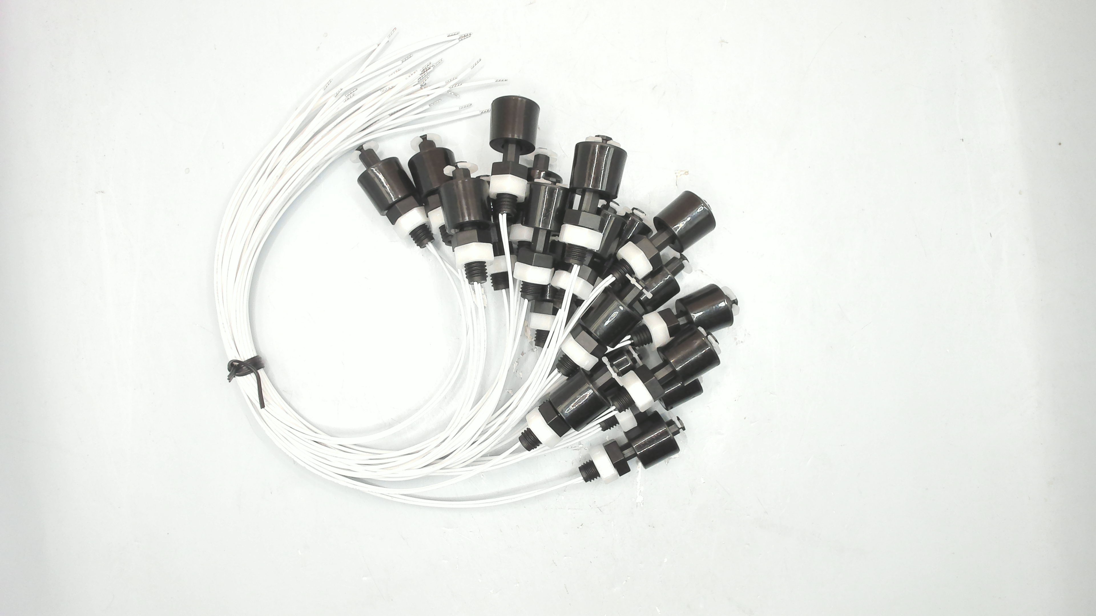 FCM 100 00 V 5 180 D 210