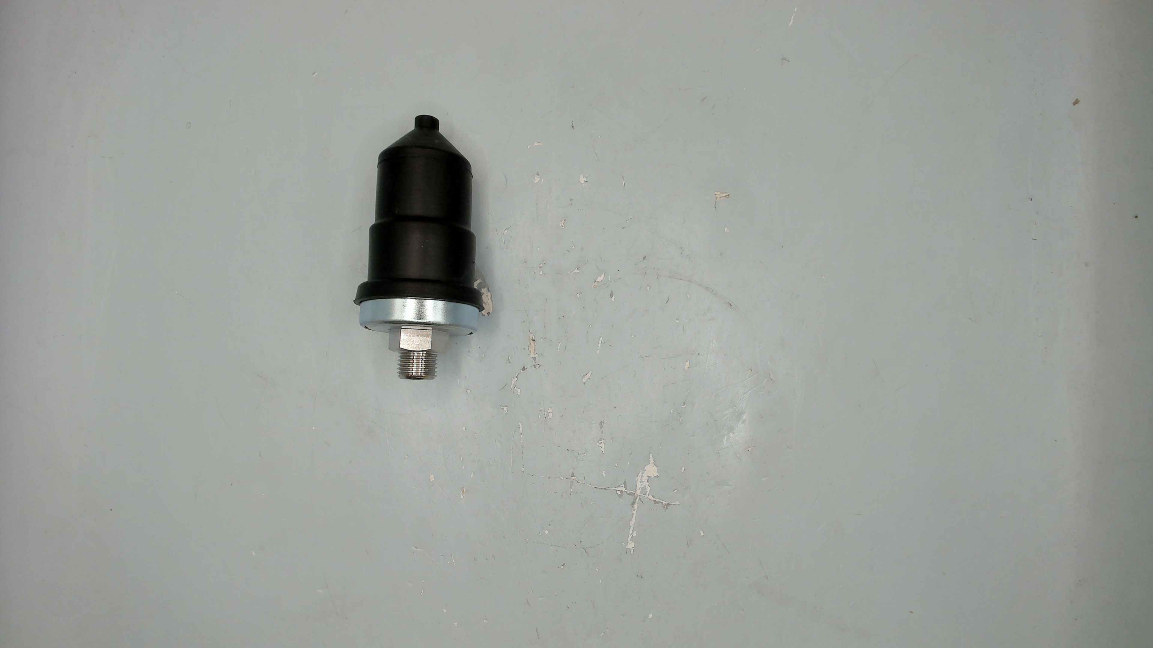 Pressure Switches XP 601  Adjustment 3,8 bar