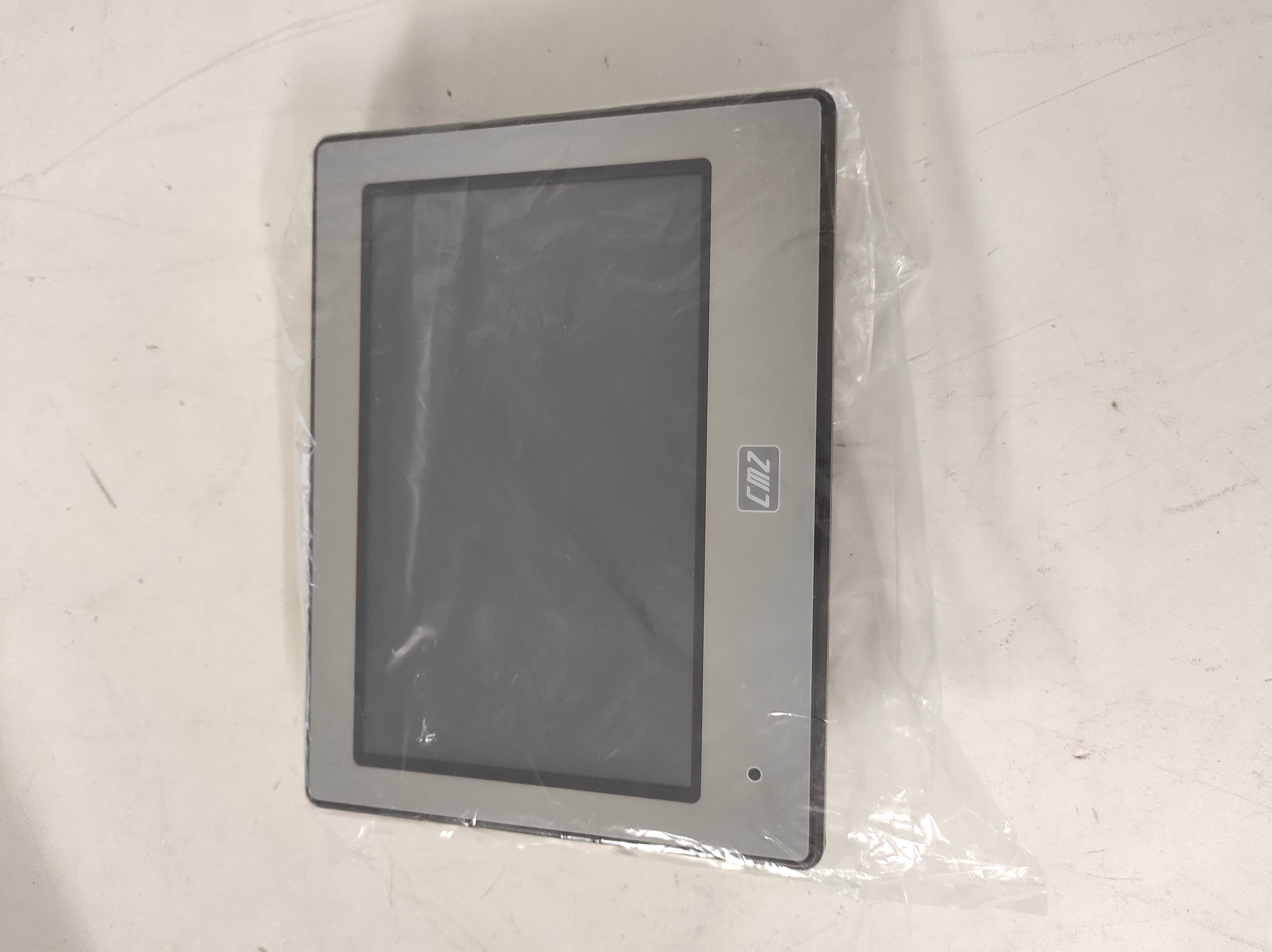 PT2070-WST4B-F8R1U14A CMZ PANEL 7,0"