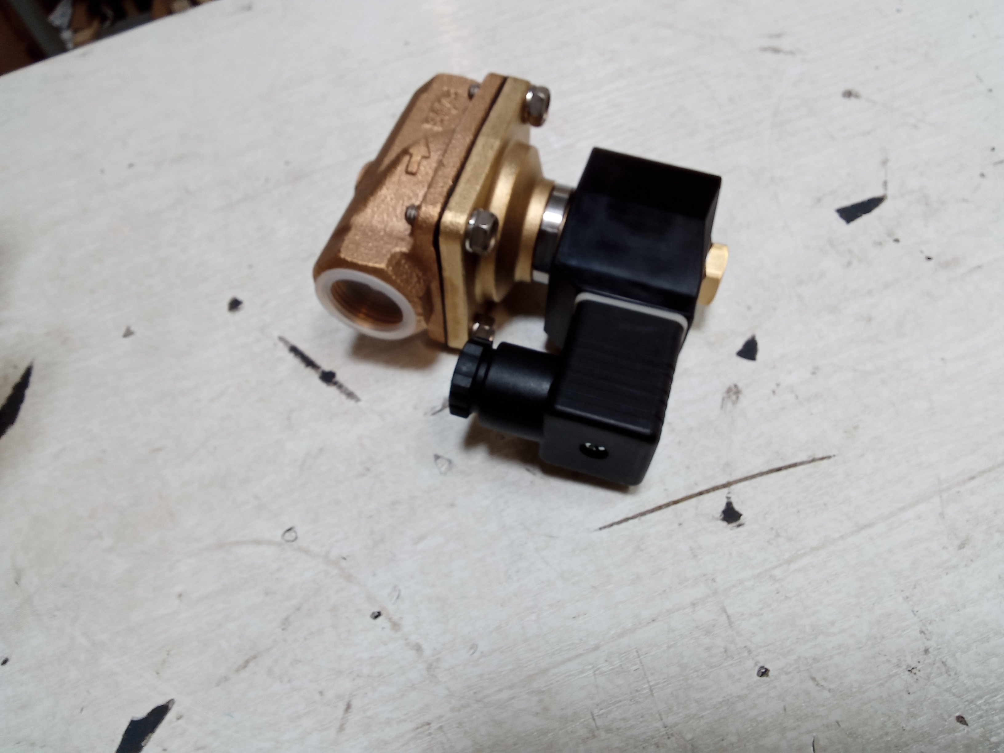 ADK11-20A-02G-AC220V