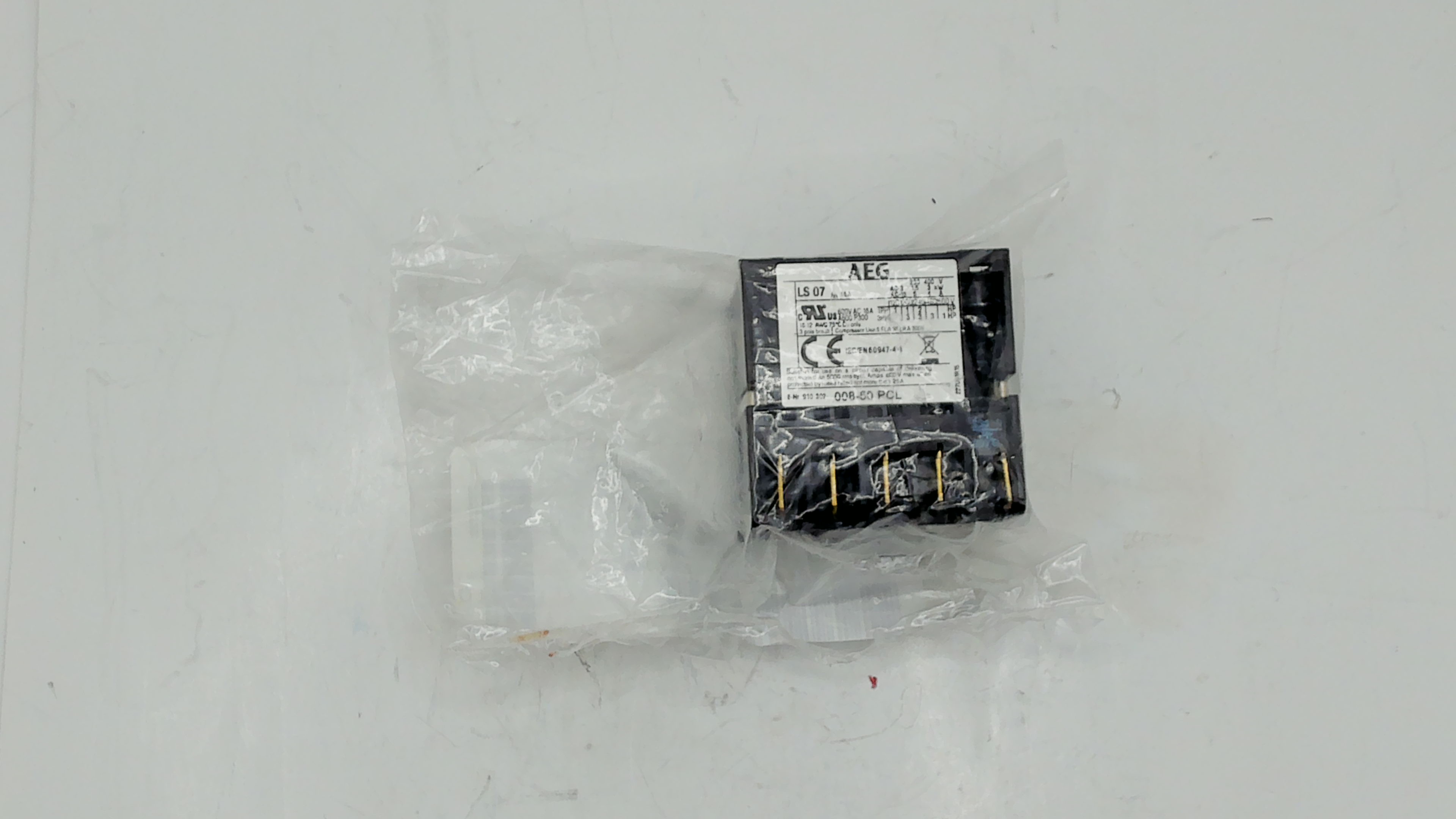 LS07 10E 230V / 16A 4