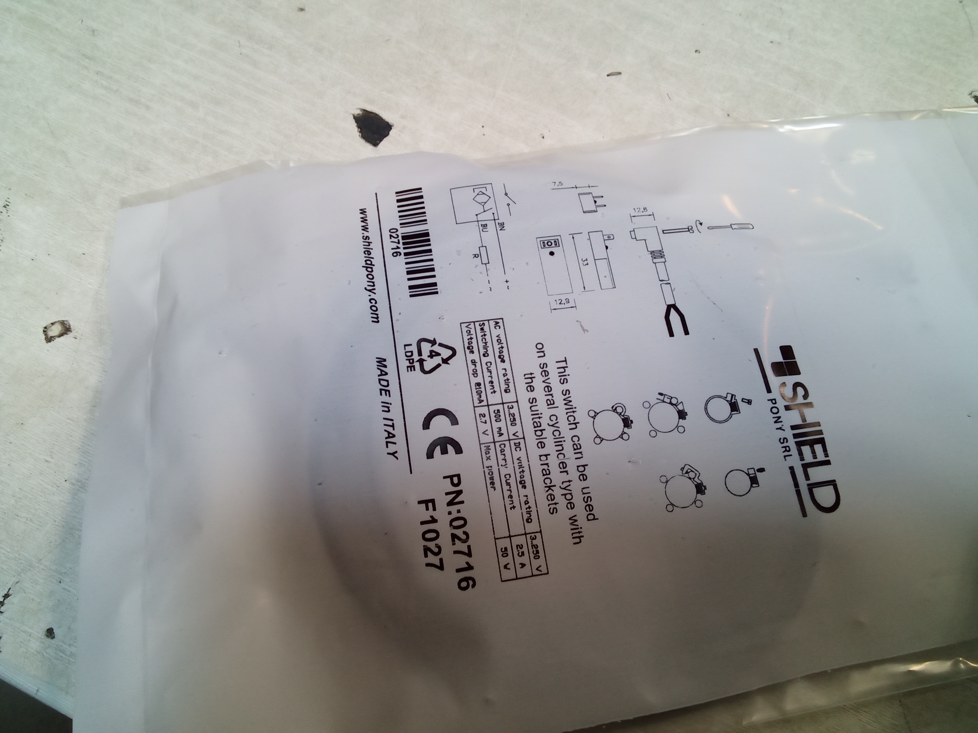 FEK 210A0R 147GY 2000
