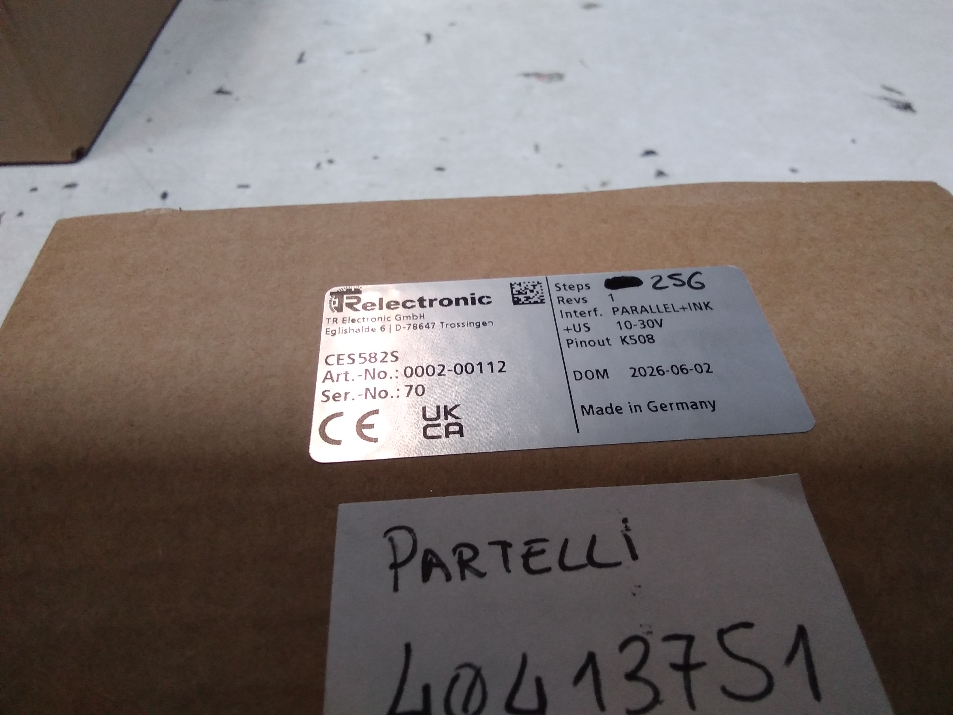 0002-00112 / CES582S
