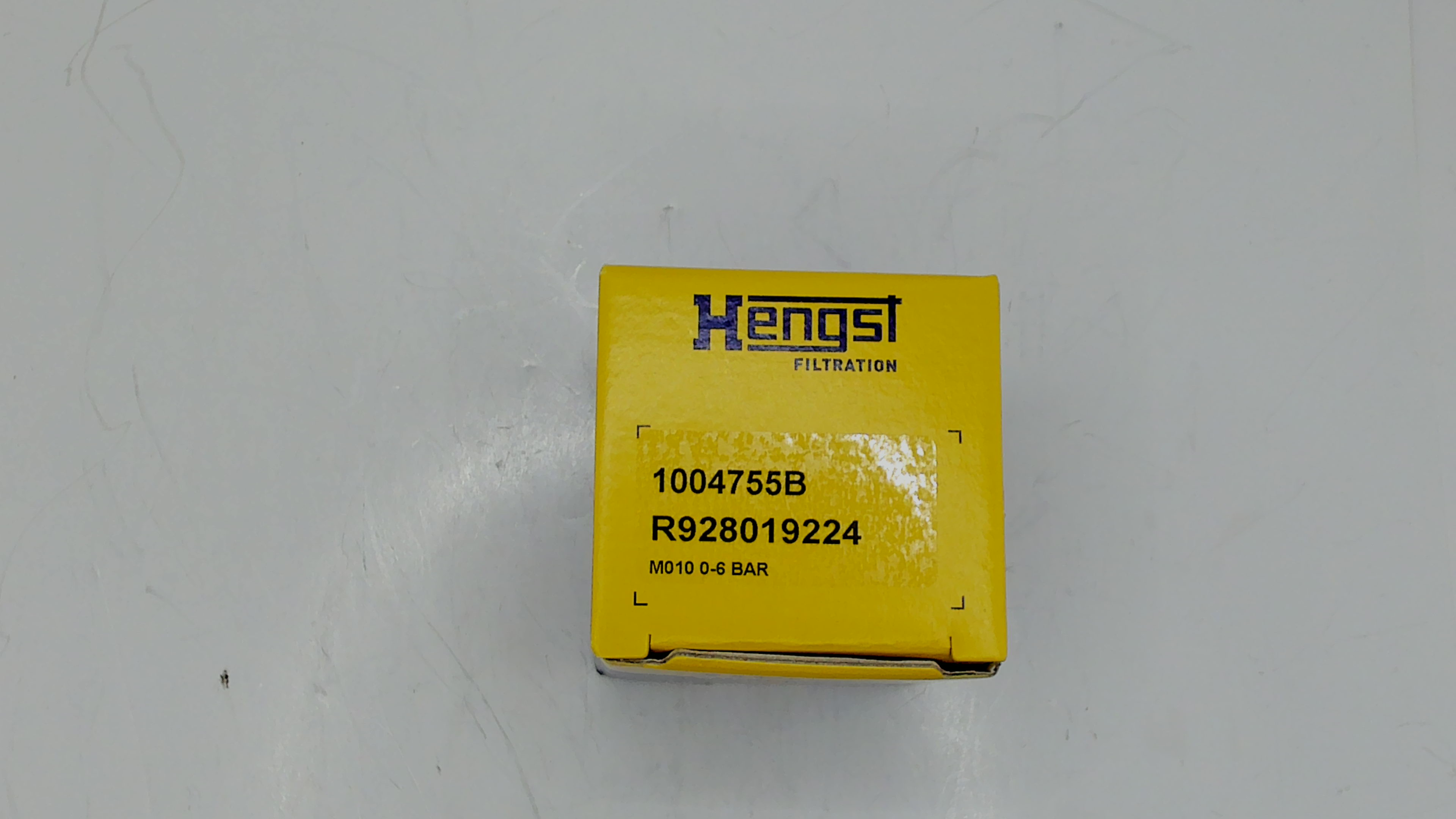 8221004755B / R928019224