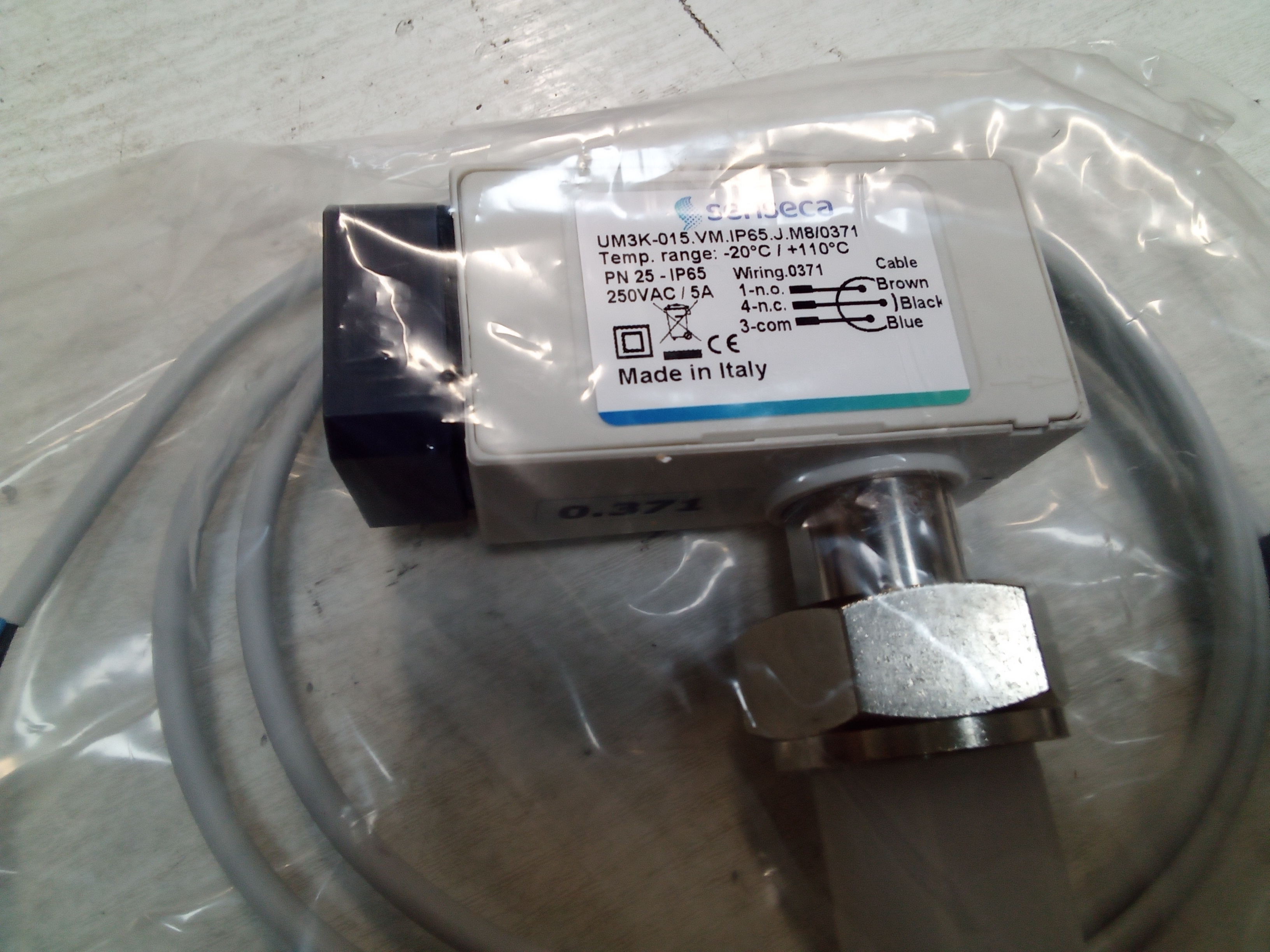 UM3K-015.VM.IP65.J.M8/0371 preview 2