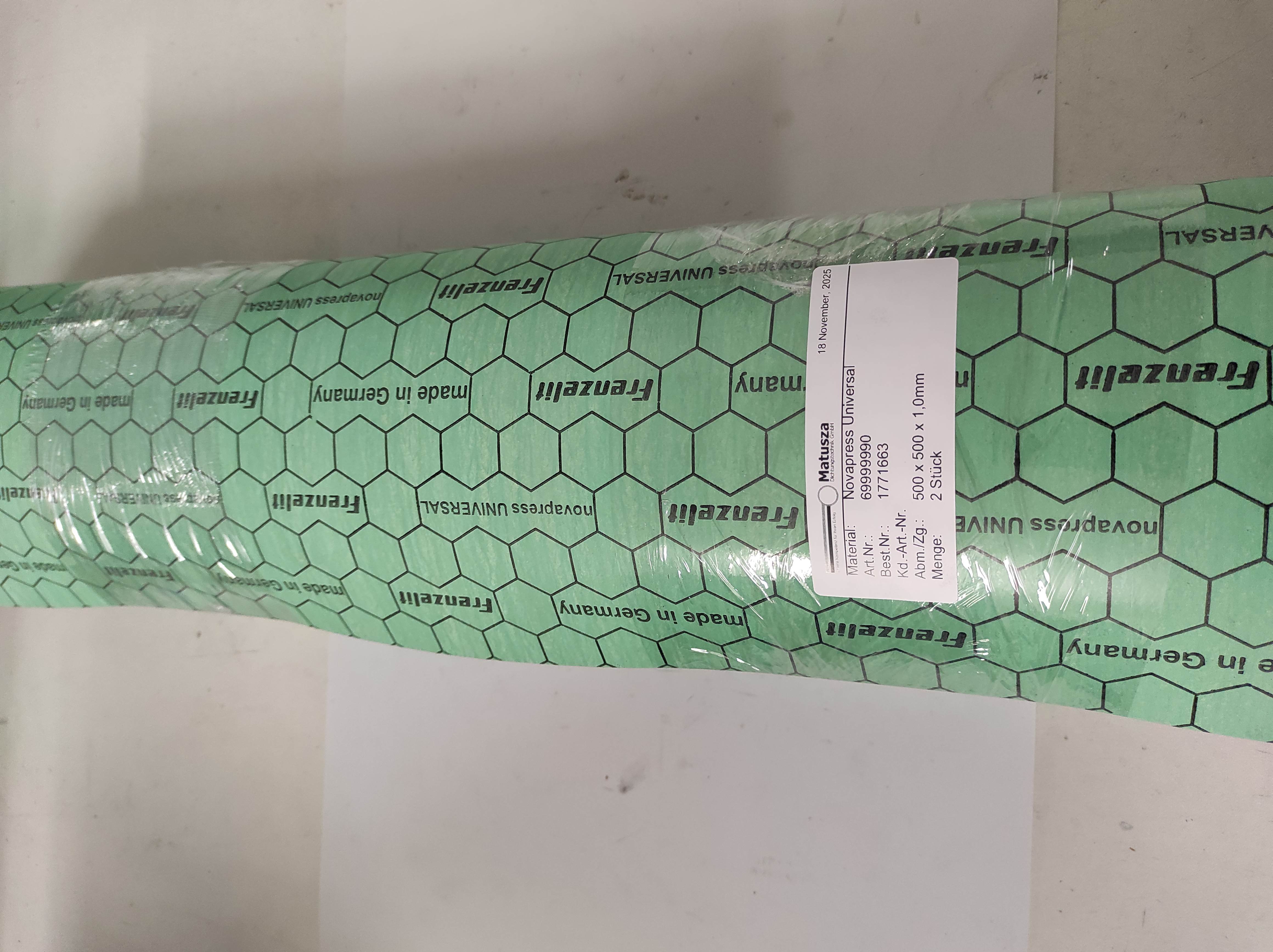 Novapress 850 @ 500mm x 500mm x 1mm