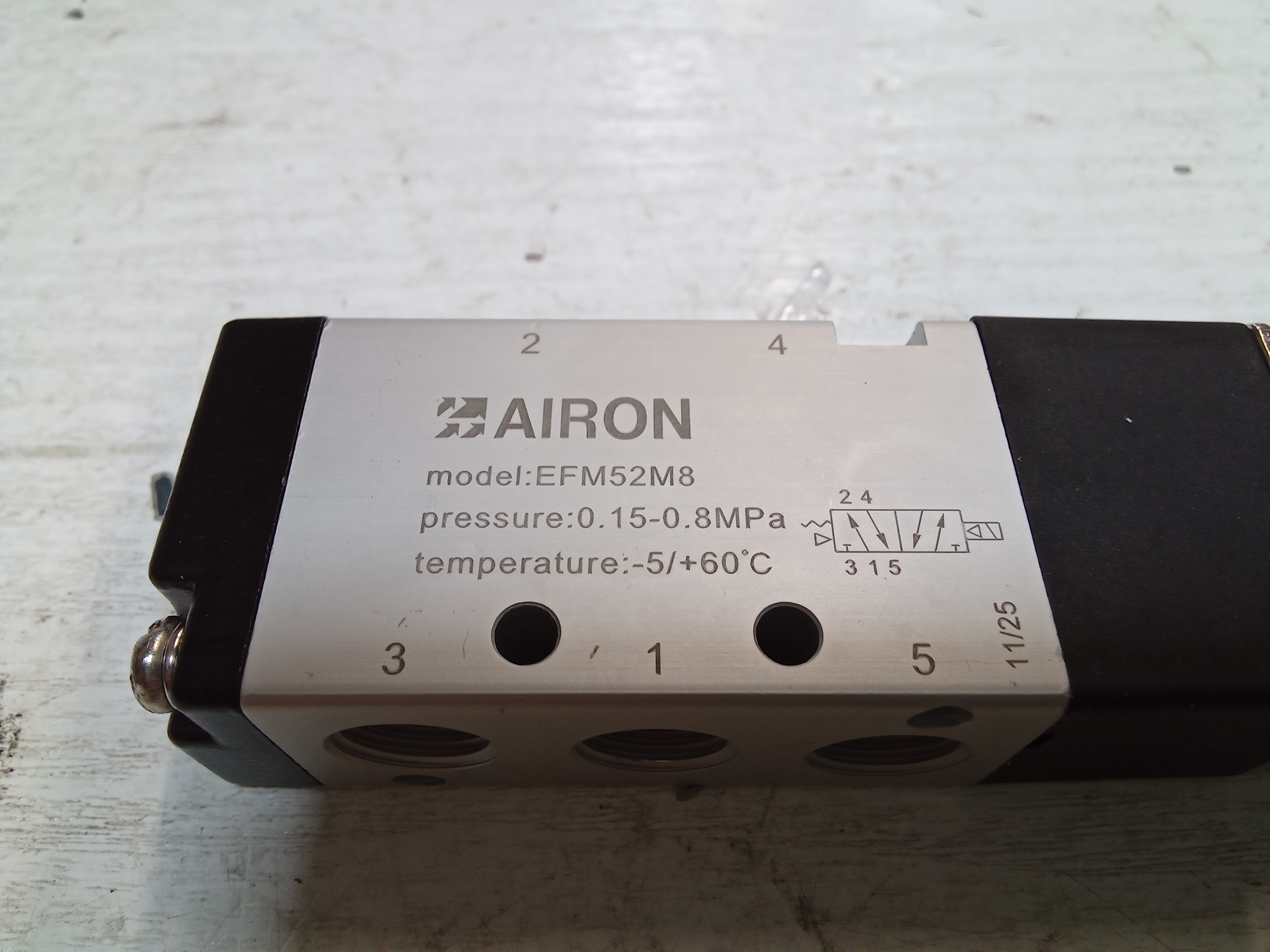 EFM52M8-024C preview 2