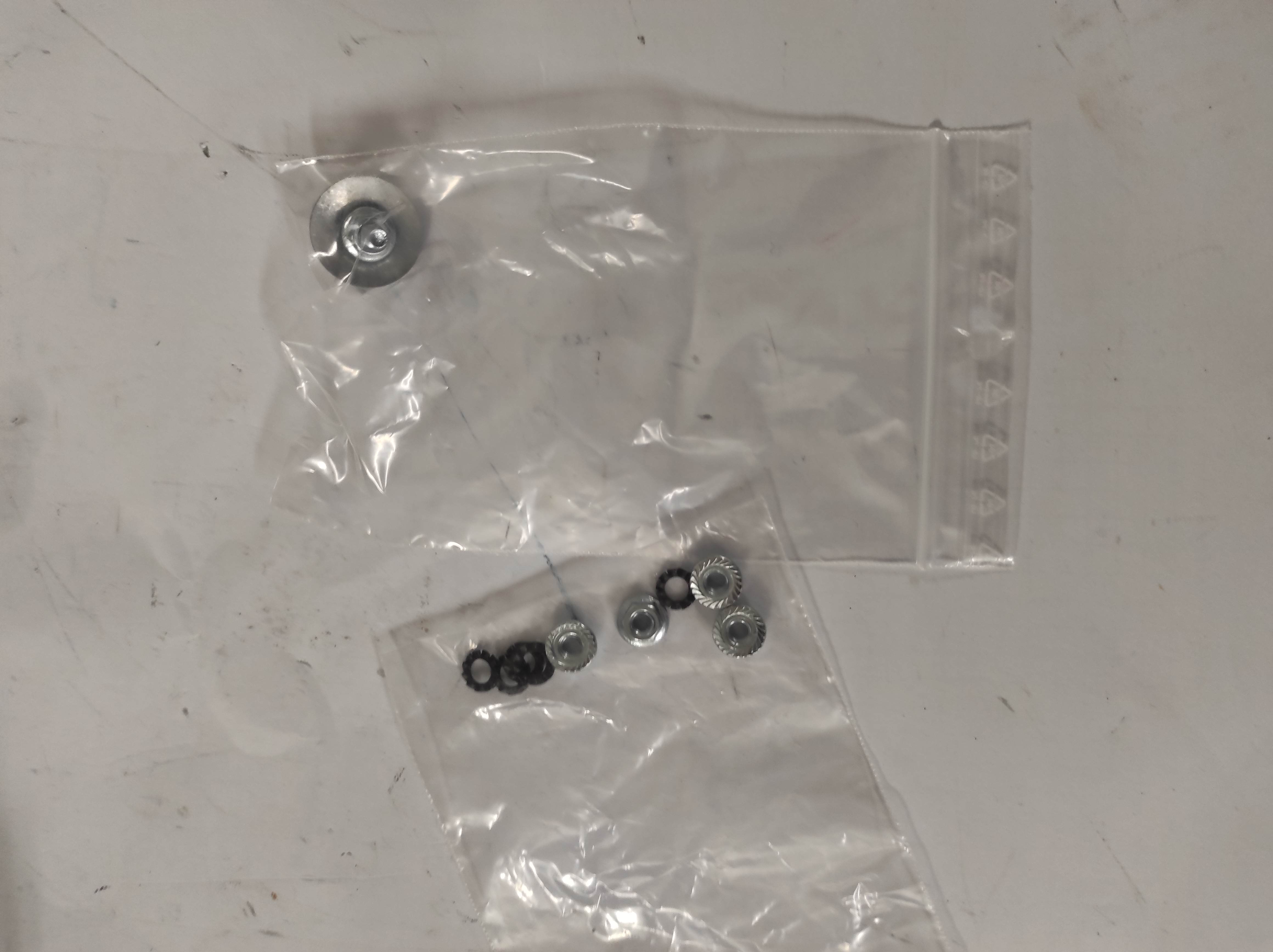 Screw set + wing washer + 4x nuts with washers