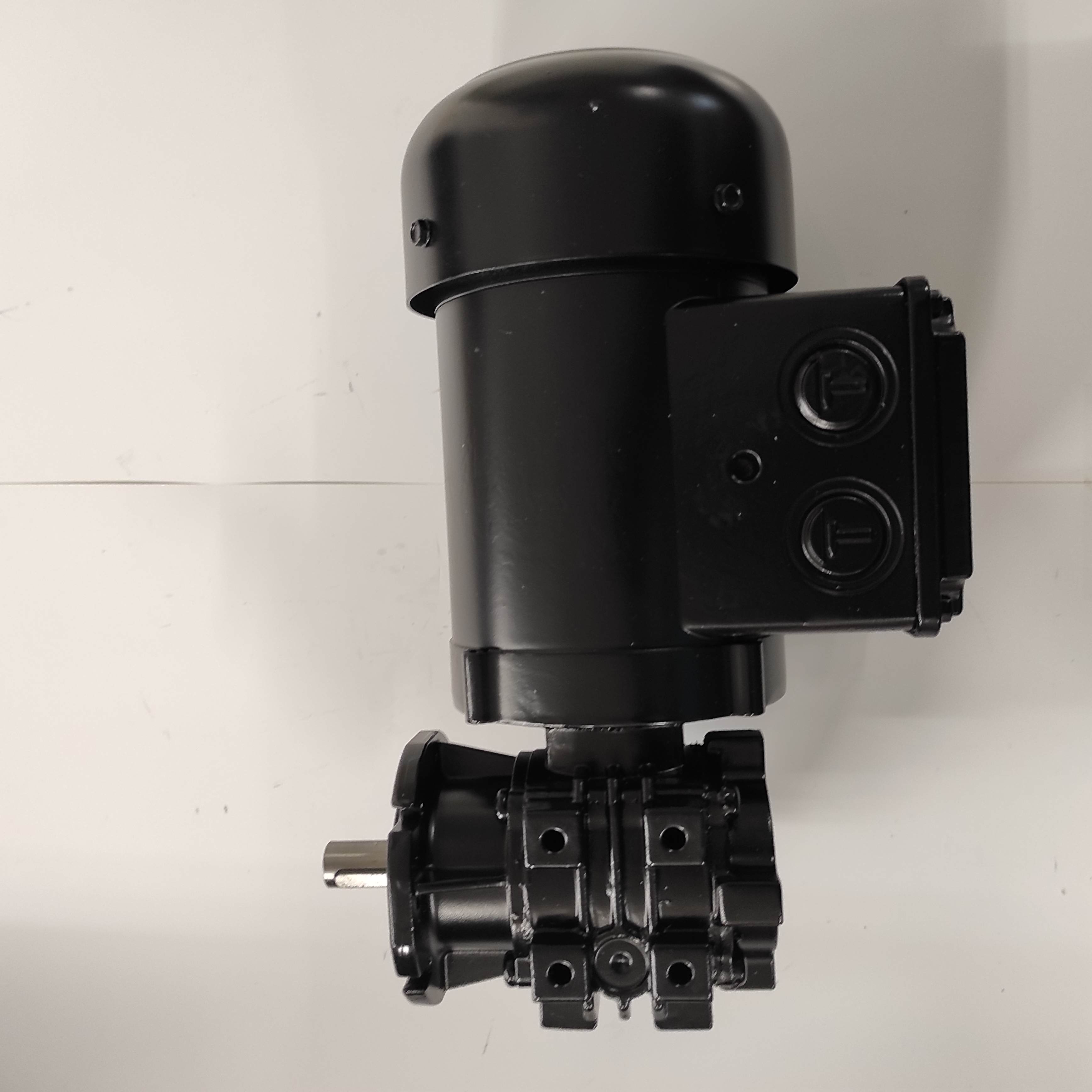 BS02-37V/DHE05LA4/189P9497