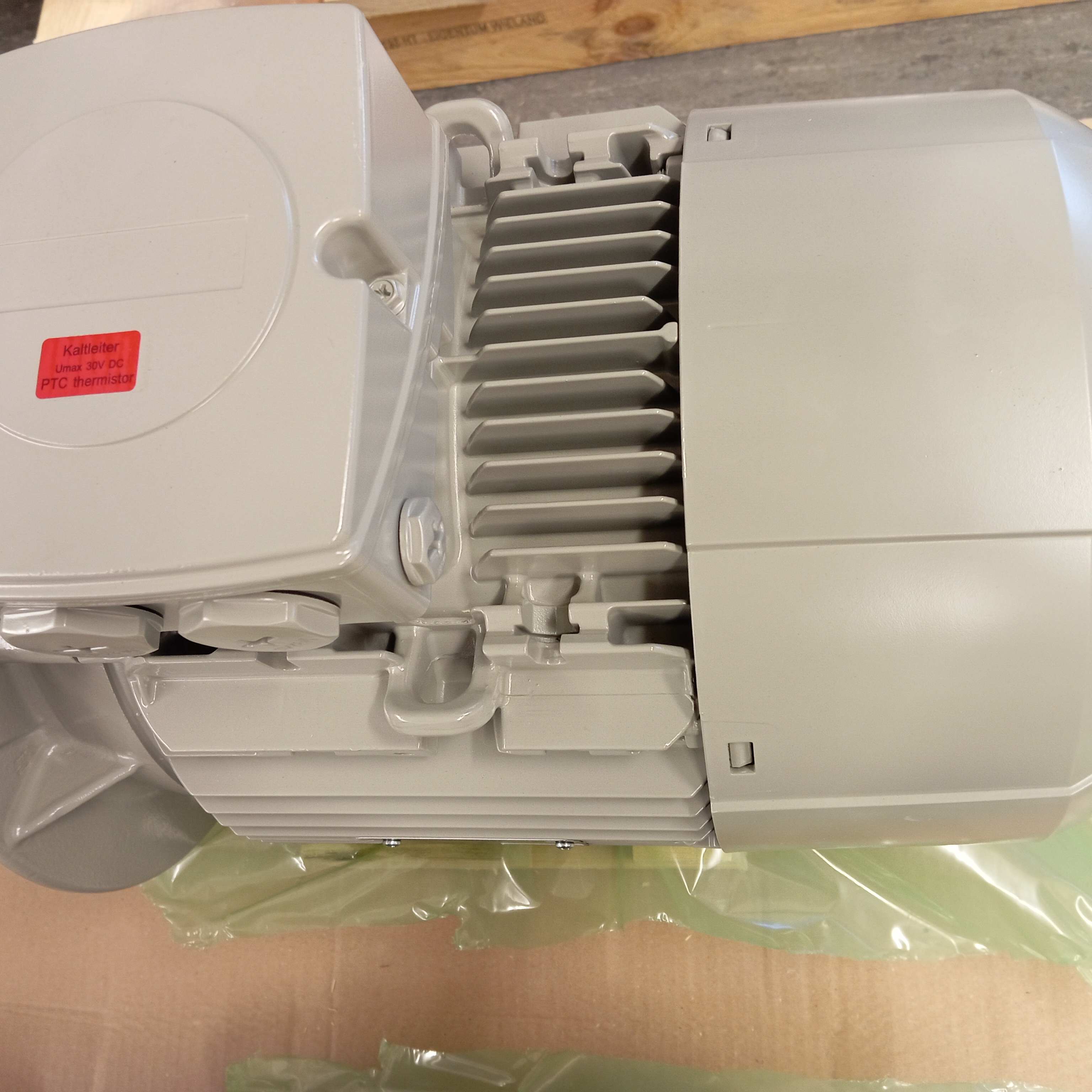 1TZ9003-1CA03-5FB4 5,5 kW 3000 1/min
