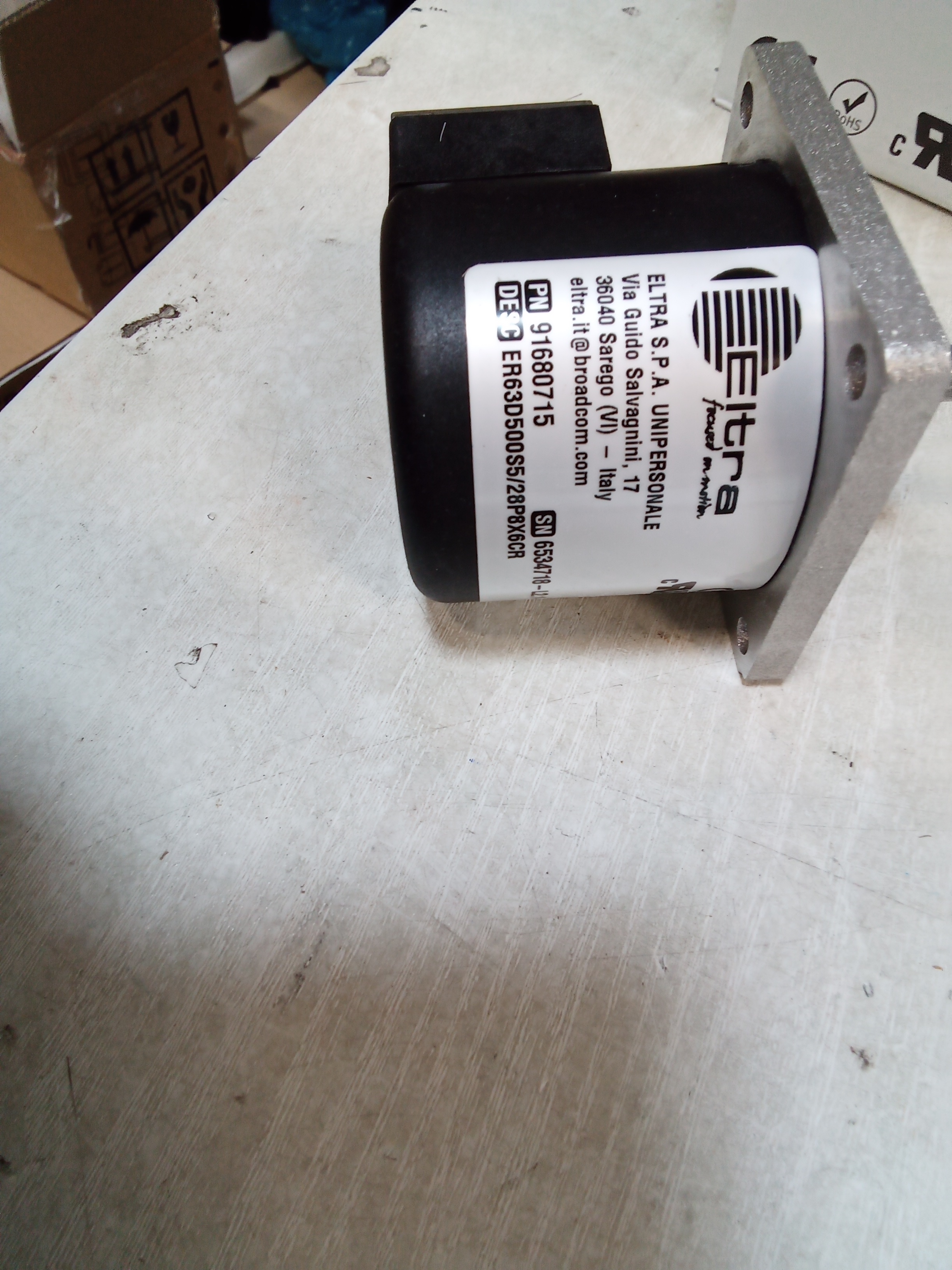 ER63D.500S5/28P 8X6CR