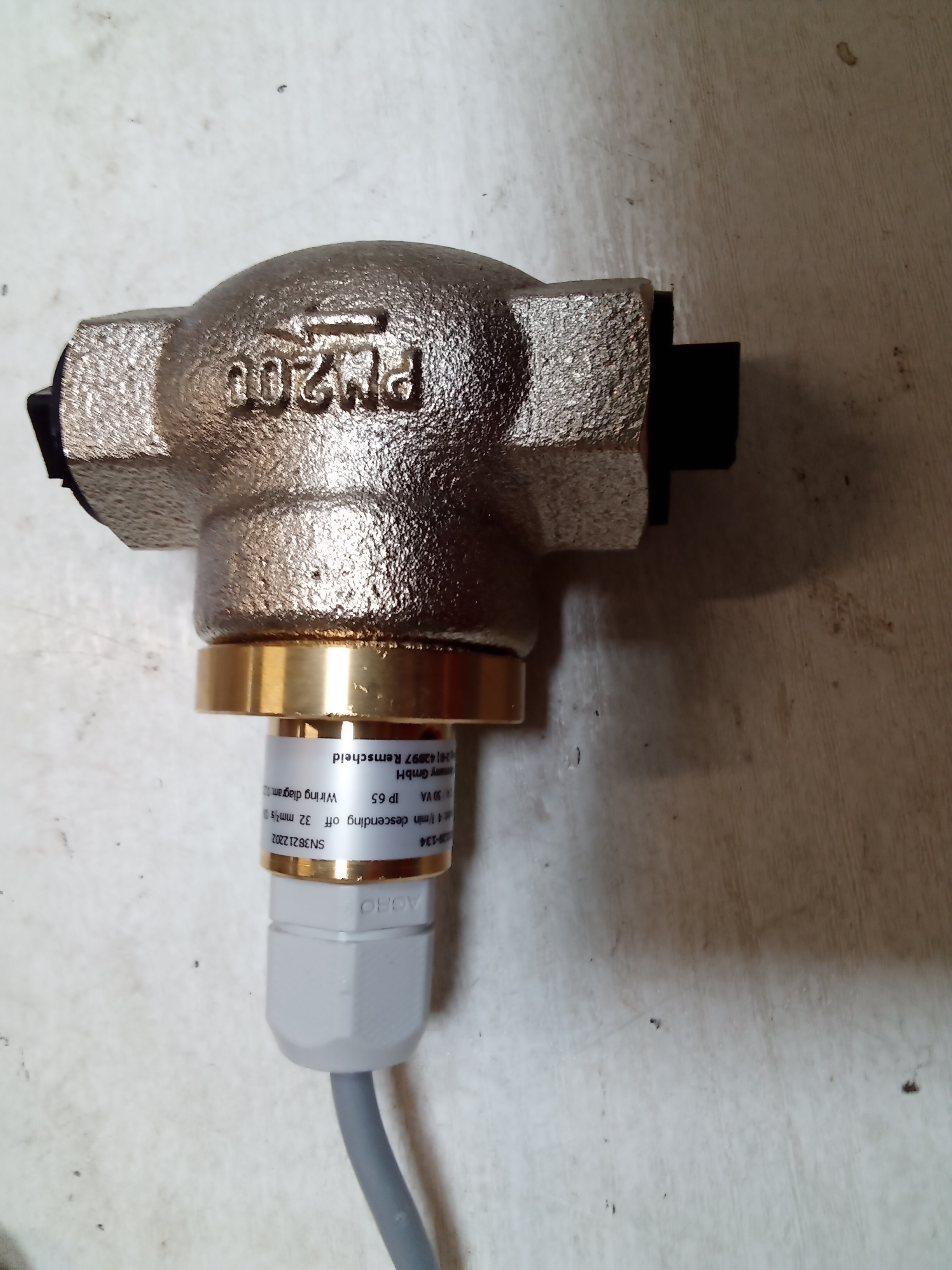 FF-015GR012S-134 preview 2