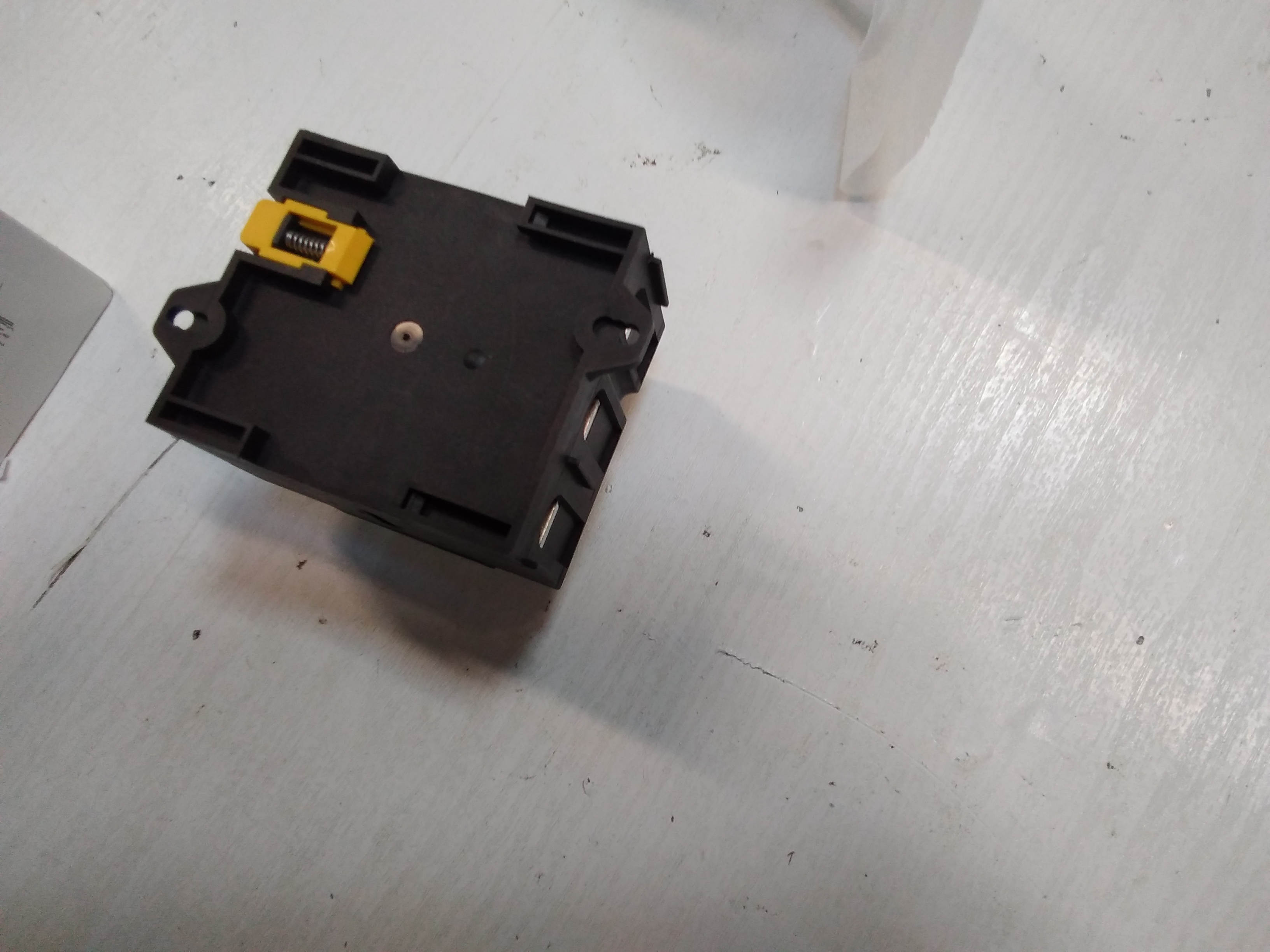 H412-41300-A02 preview 3