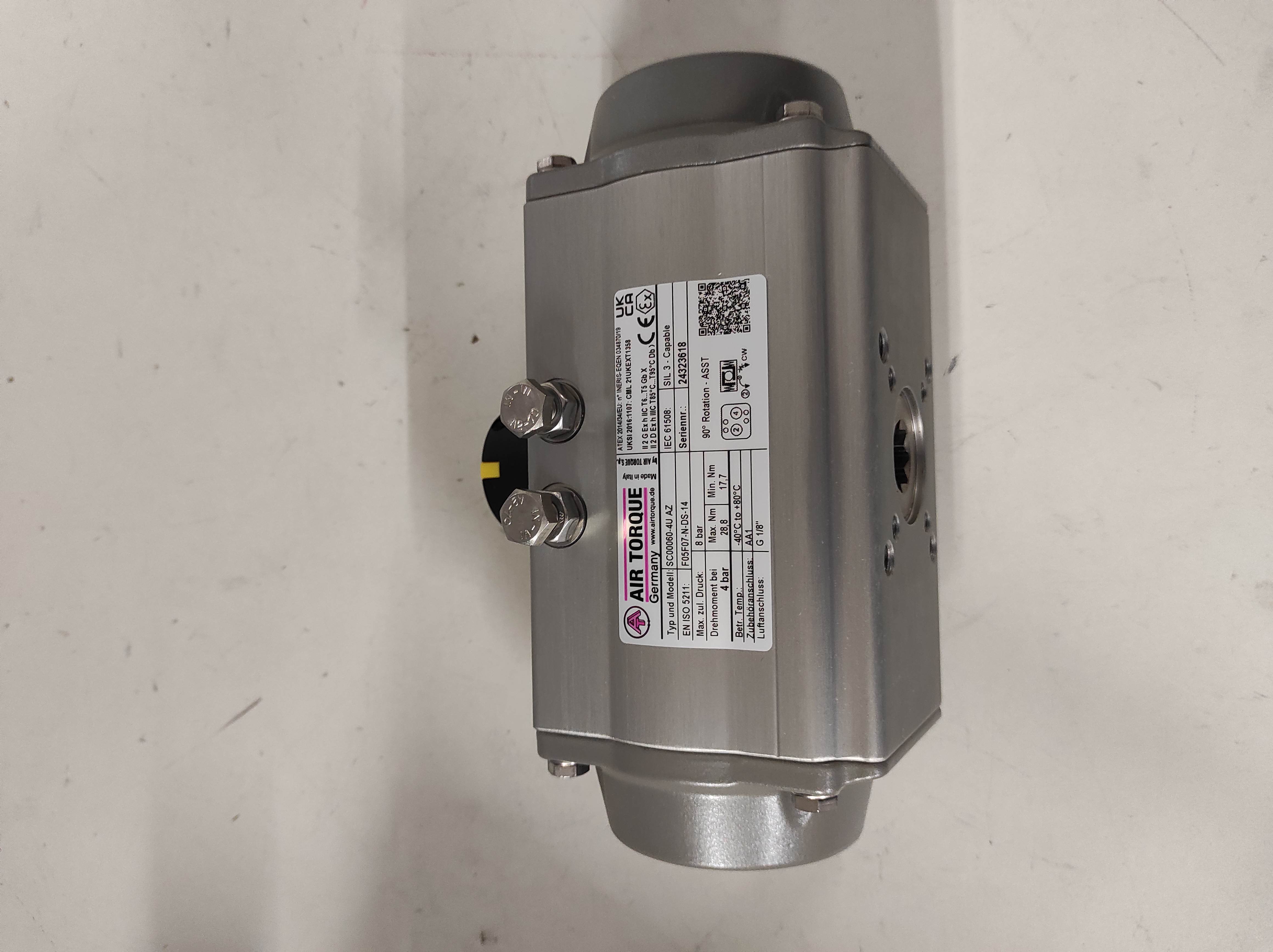 SC00060-4UF05F0714AZ